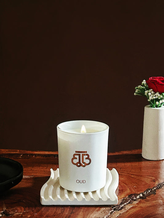 OUD CANDLE